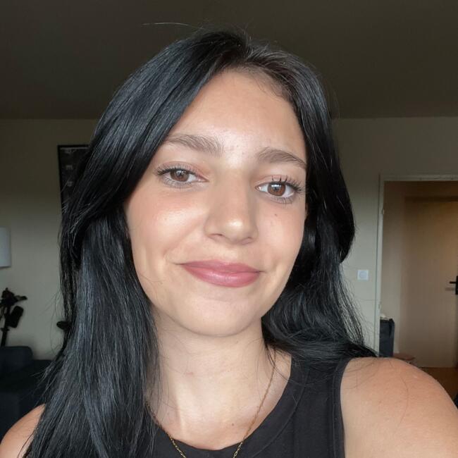 Babysitter in Avignon: Leorina