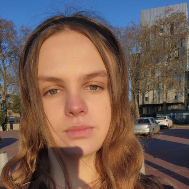 Babysitter in Canteleu: Alexane