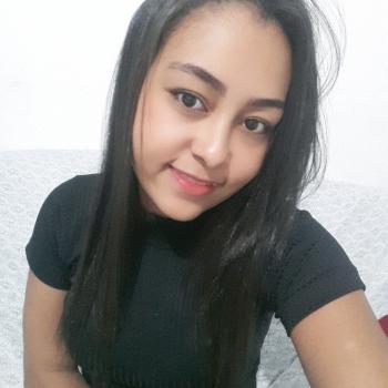 Babá em Betim: Ana Luiza Maciel