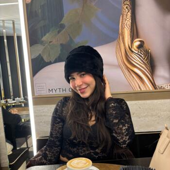 Babysitter in Nice: Ines