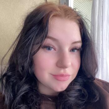 Baby-sitter in Surrey: Kimberlee