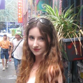 Babysitter in Melbourne: Maya