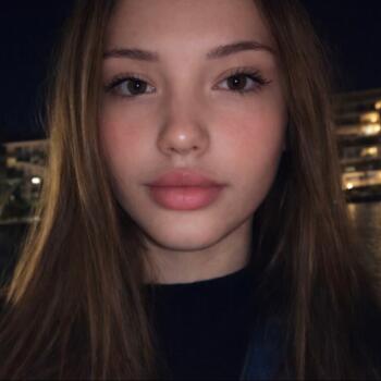 Babysitter in Toulon: Margaux elisee