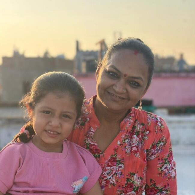 अहमदाबाद में आया: Hetal