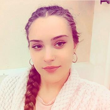 Babysitter em Peniche: Daniela
