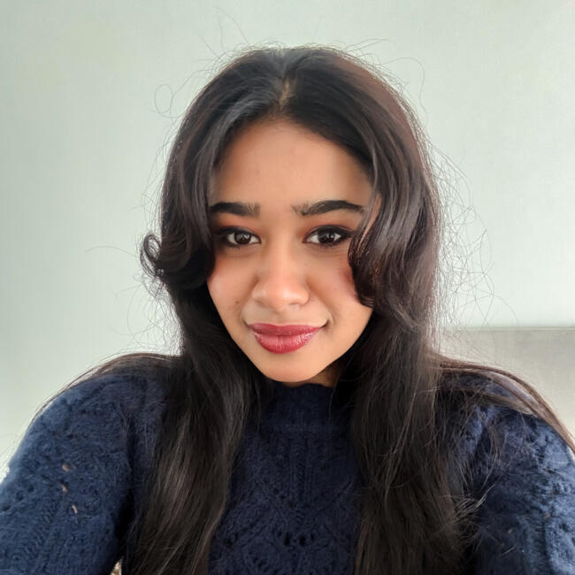Babysitter in Glasgow: Jasmin
