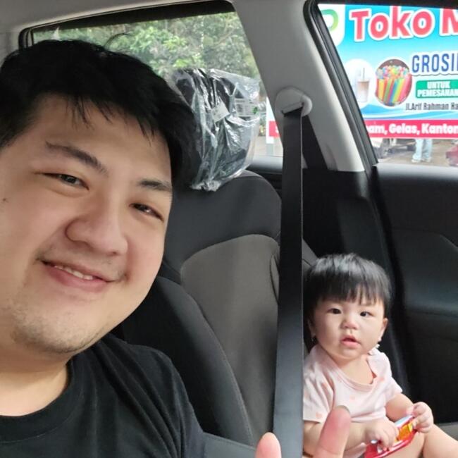 Babysitting job in Makassar: Rikho