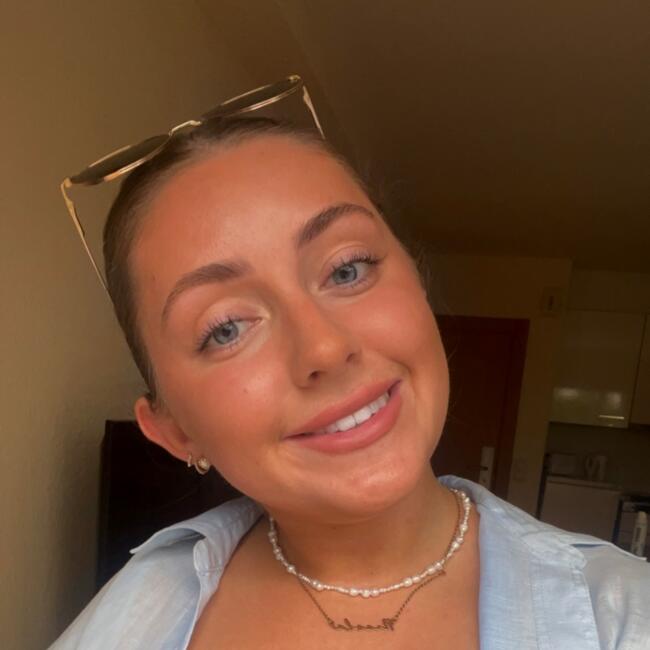 Babysitter in Perth: Nicole