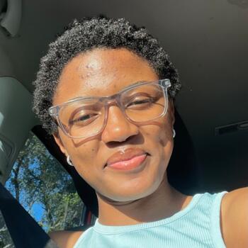 Babysitter in New Germany: Aphile