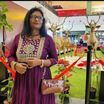 Babysitter Chennai: Jenny