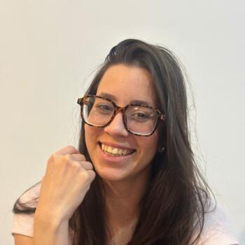 Babysitter in Curitiba: Alejandra Maura