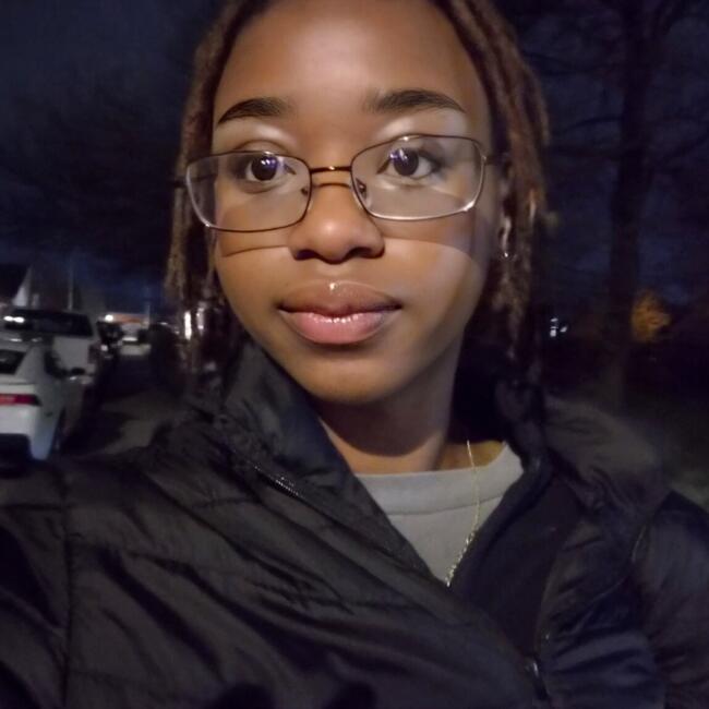 Babysitter in Indianapolis: Tennia