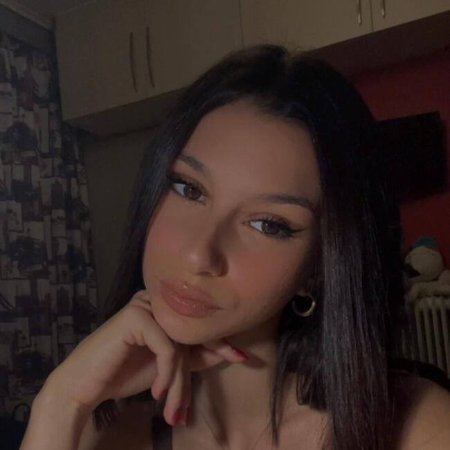 Babysitter στην περιοχή Ζωγράφος: Μελινα