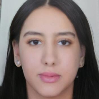 Babysitter in Galliera: Hibate-allah