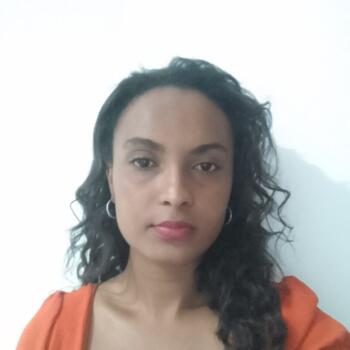 Babysitter in Contagem: Thais Helena