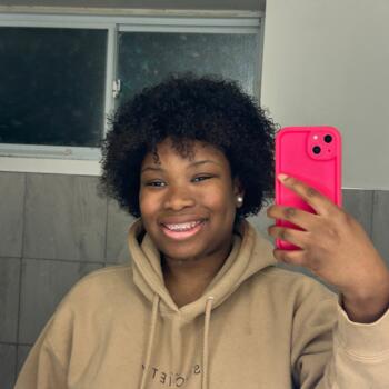 Gardienne d'enfants à Saint-Jérôme: Nahanka