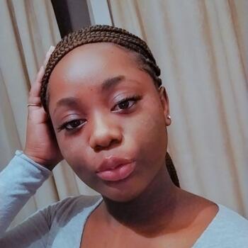 Babysitter in Villejuif: Berthe Yvana