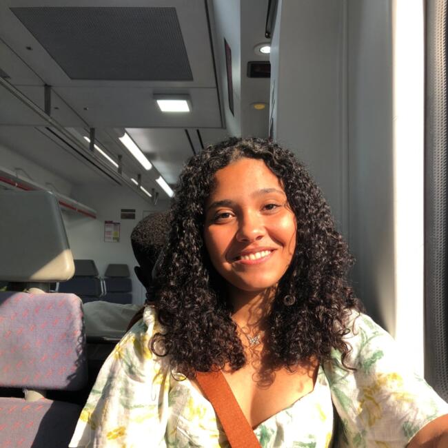 Canguro en Tordera: Amanda luque