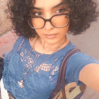 Babysitter in Casablanca: Lina