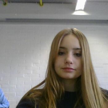 Babysitter in Sint-Genesius-Rode: Estelle