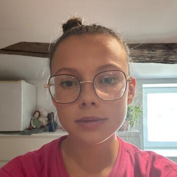 Babysitter in Niort: Lella