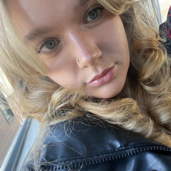 Babysitter in Zgornje Gorje: Sara