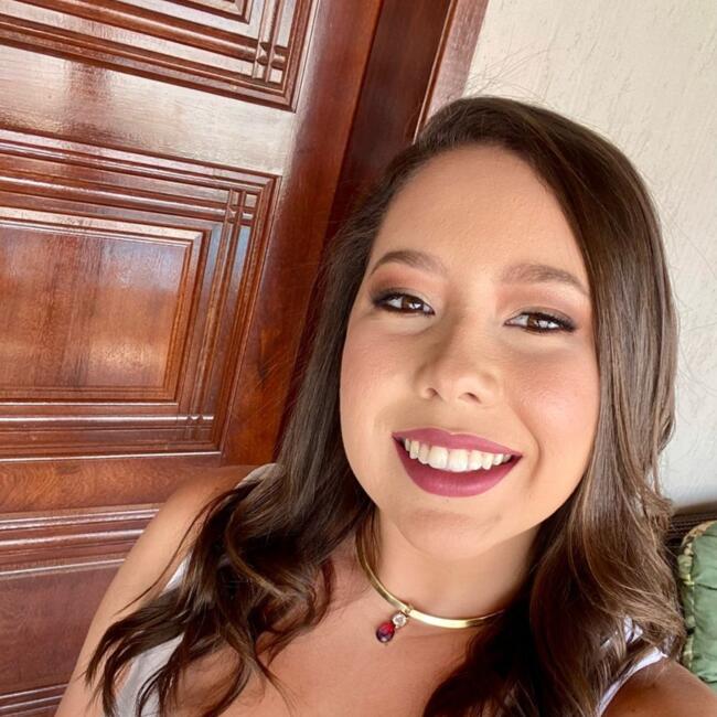 Babá em Vespasiano: Joyce