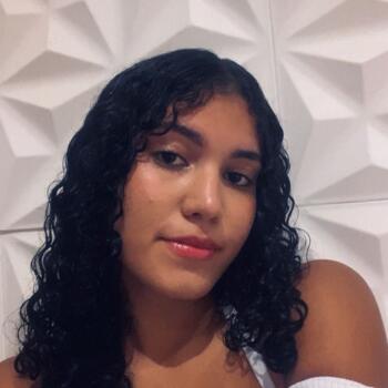 Babysitter in Salvador: Jenifer