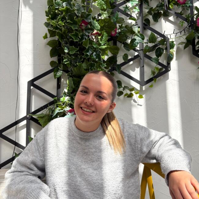 Babysitter in Sillery: Lily