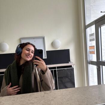 Babysitter in Ixelles/Elsene: Yasmine