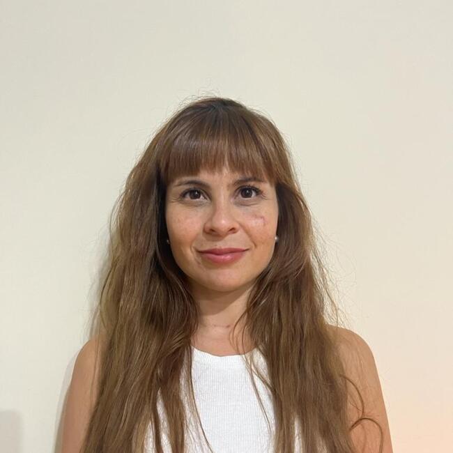 Babysitter in Ilhabela: Florencia