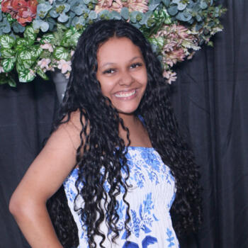 Babysitting job in Marialva: babysitting job Eminy