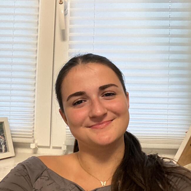 Babysitter in Ratekau: Lily