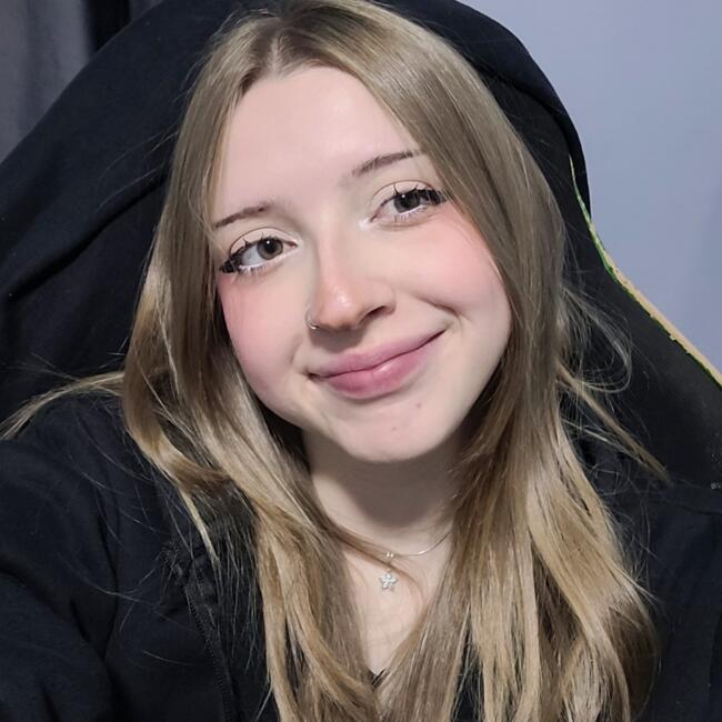 Babá em Balneário Camboriú: Máira