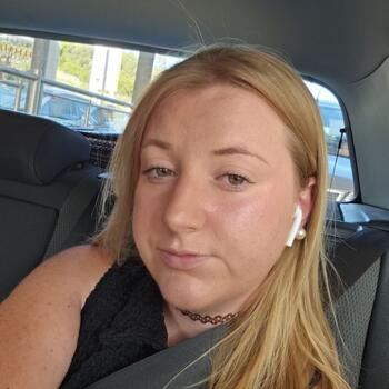 Babysitter in Montfrin: Lynda