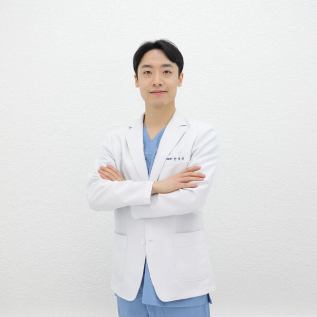 화성시 베이비시터 일자리: John