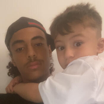Babysitter in Herstal: Hamza