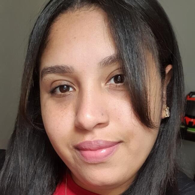 Babá em Sorocaba: Ester