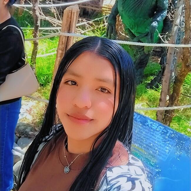 Babysitter in Caraz: Kelly