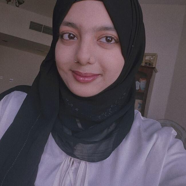 جليسة أطفال في إمارة الشارقة: Hajrah