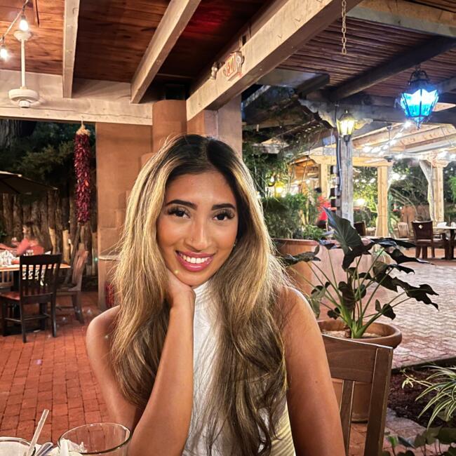 Baby-sitter in Albuquerque: Natalya