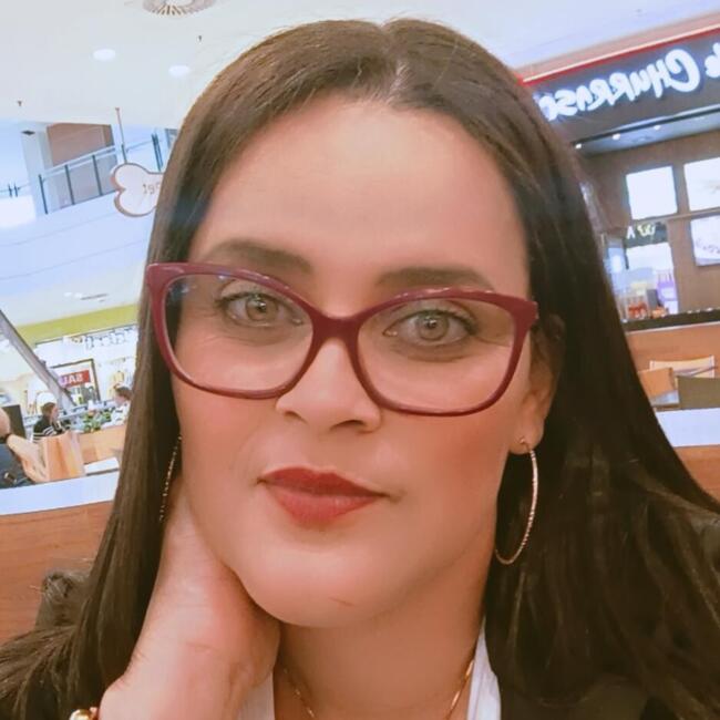 Babysitter in São Paulo: Isabel