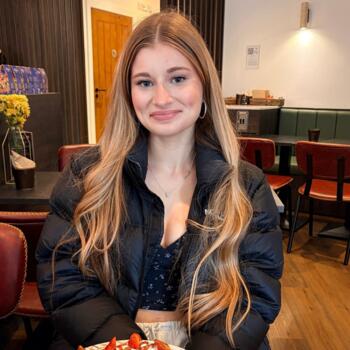 Babysitter Maidenhead: Isabella