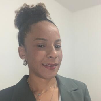 Babysitter in Cabo Frio: Rayssa