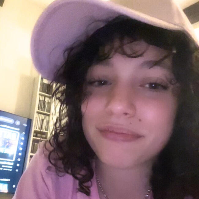 Babysitter in Les Peintures: Camille