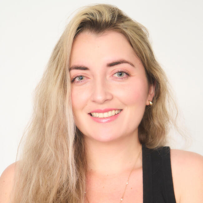 Babysitter in The Bronx: Viviana Morejon