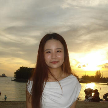 Babysitter in Singapore Island: Charlotte