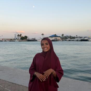 Babysitter in Sint-Gillis: Basma