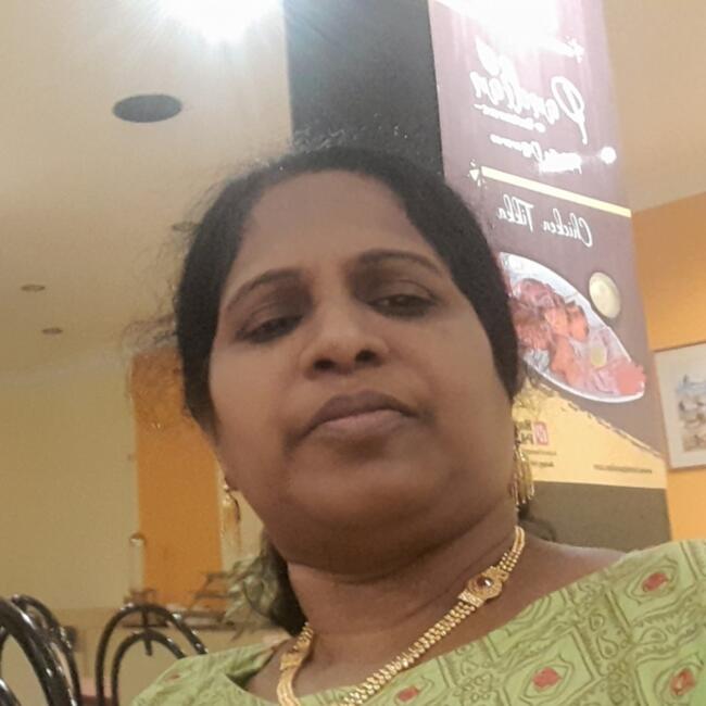 विशाखापत्तनम में बेबीसिटर: Mangaveni