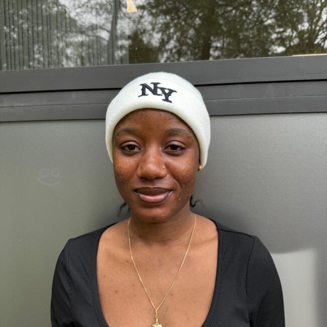 Babysitter in Plymouth: Qowiyat